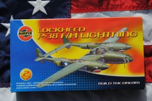 Airfix A02088  Lockheed P-38F/H Lightning